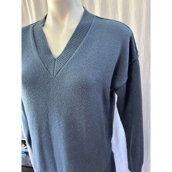 Philosophy Republic Clothing Blue‎ V-Neck Sweater - Size Medium - Picture 7 of 10